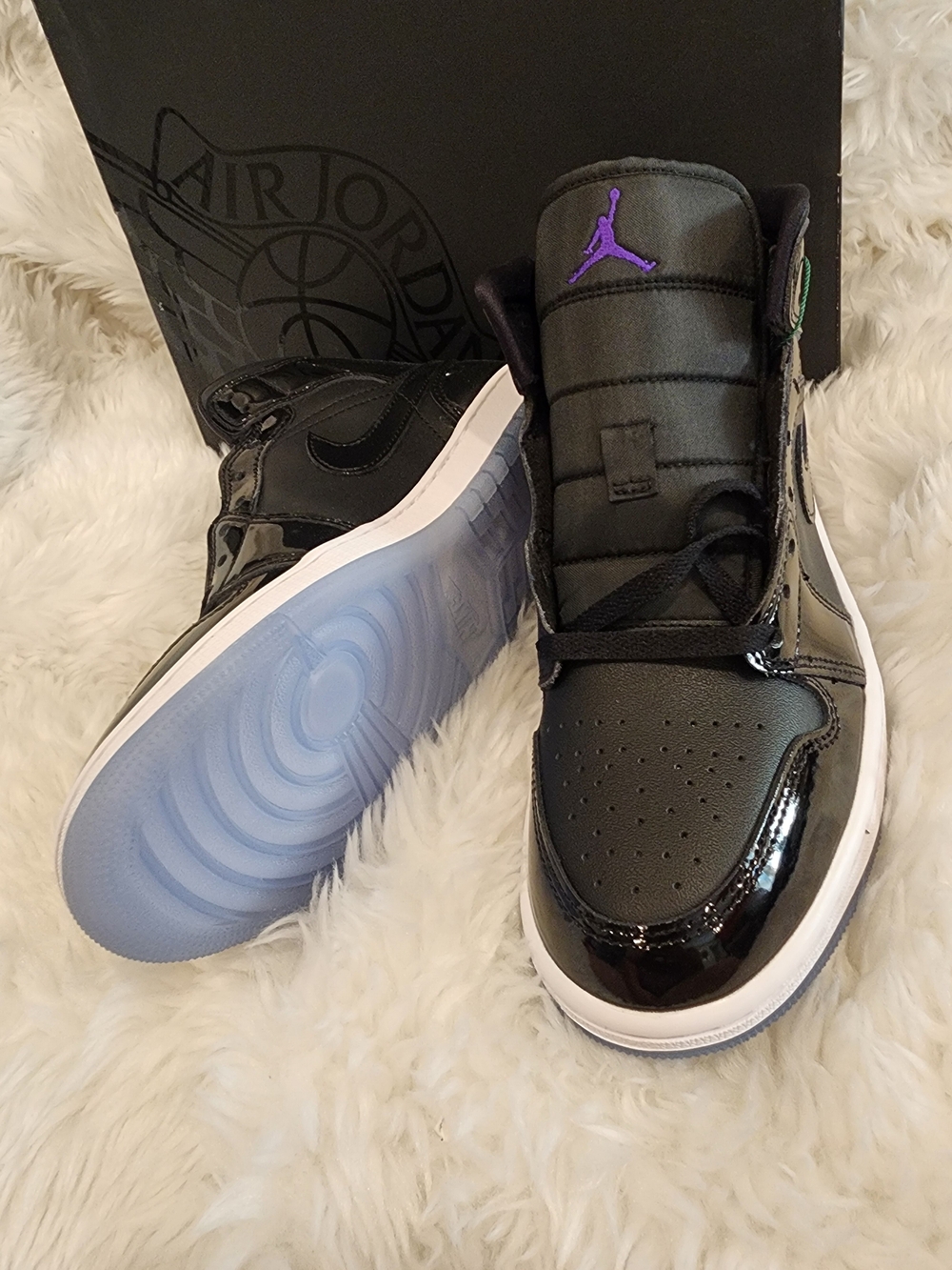 Nike Air Jordan 1 Mid Men’s Basketball Shoes - Black - Picture 5 of 7